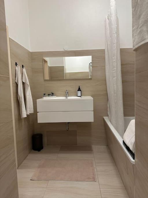 Modernes 2 Zimmer Apartment Berlin Ngoại thất bức ảnh