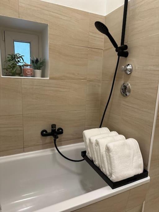 Modernes 2 Zimmer Apartment Berlin Ngoại thất bức ảnh